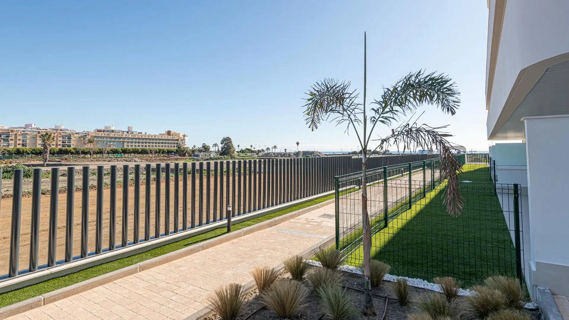 Wintowinrentals Exclusive Apartment With A Large Terrace In The Coastal Paradise Of Torre Del Mar Spain