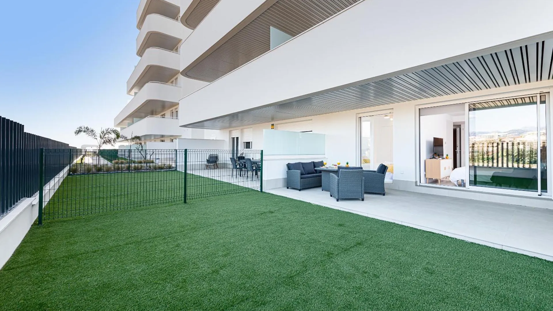 Wintowinrentals Exclusive Apartment With A Large Terrace In The Coastal Paradise Of Torre Del Mar