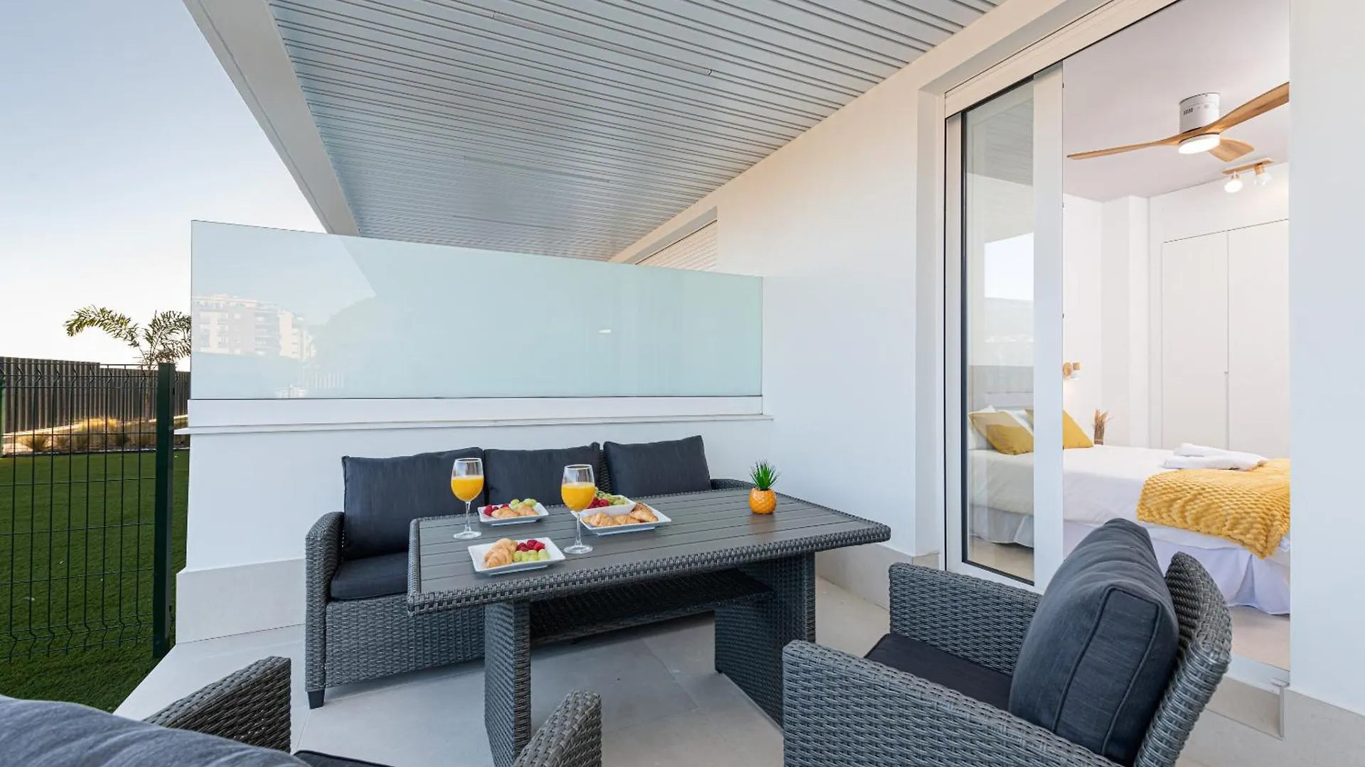 Wintowinrentals Exclusive Apartment With A Large Terrace In The Coastal Paradise Of Torre Del Mar 0*,  Spain
