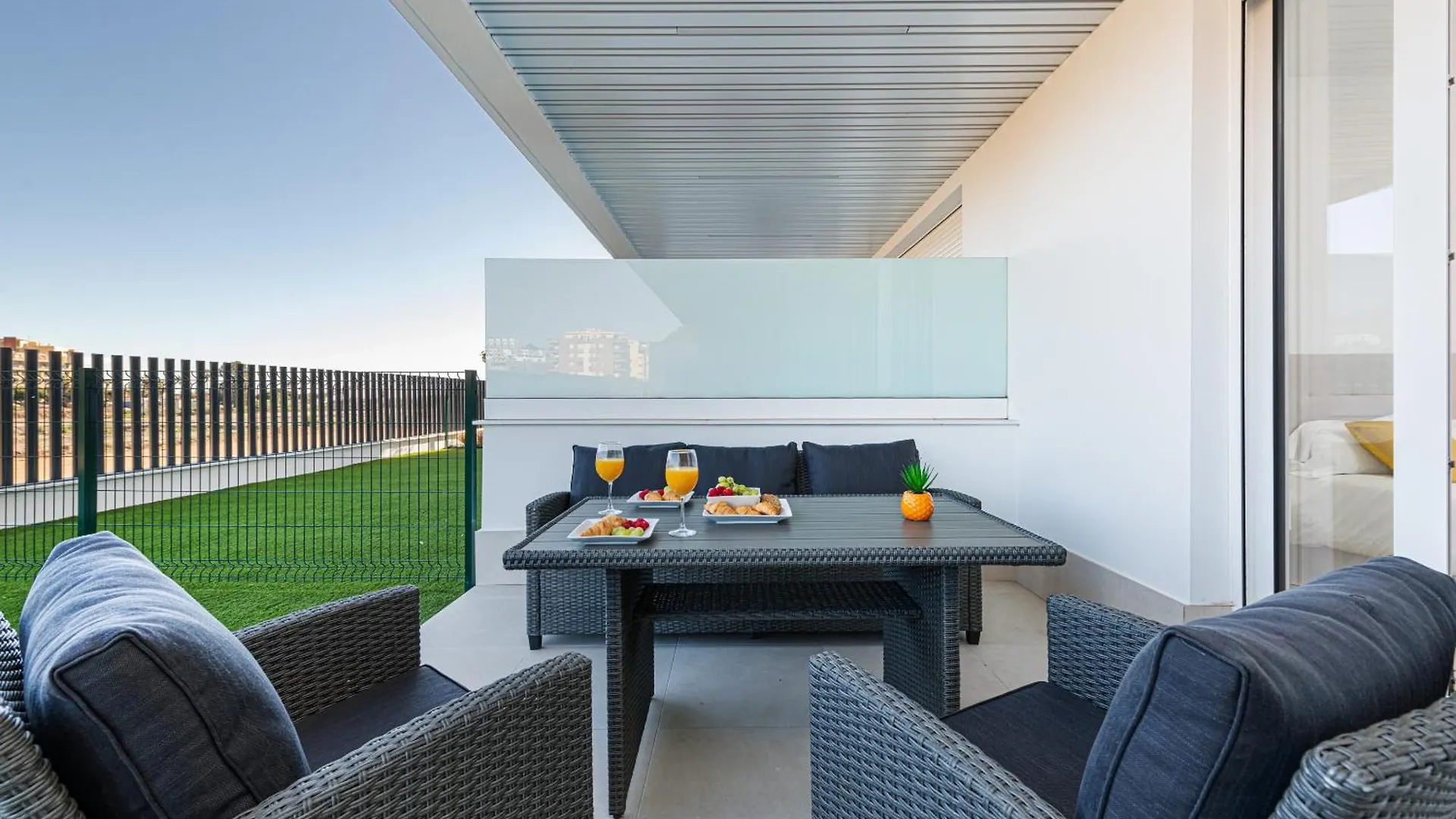 Wintowinrentals Exclusive Apartment With A Large Terrace In The Coastal Paradise Of Torre Del Mar