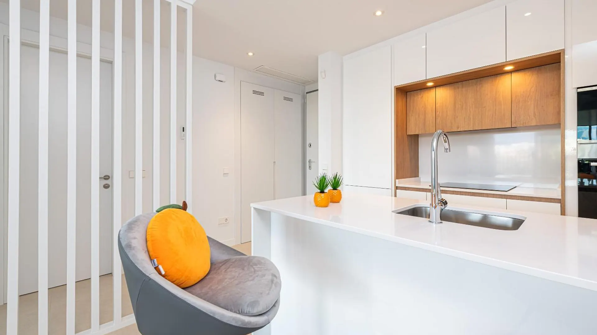 Wintowinrentals Exclusive Apartment With A Large Terrace In The Coastal Paradise Of Torre Del Mar