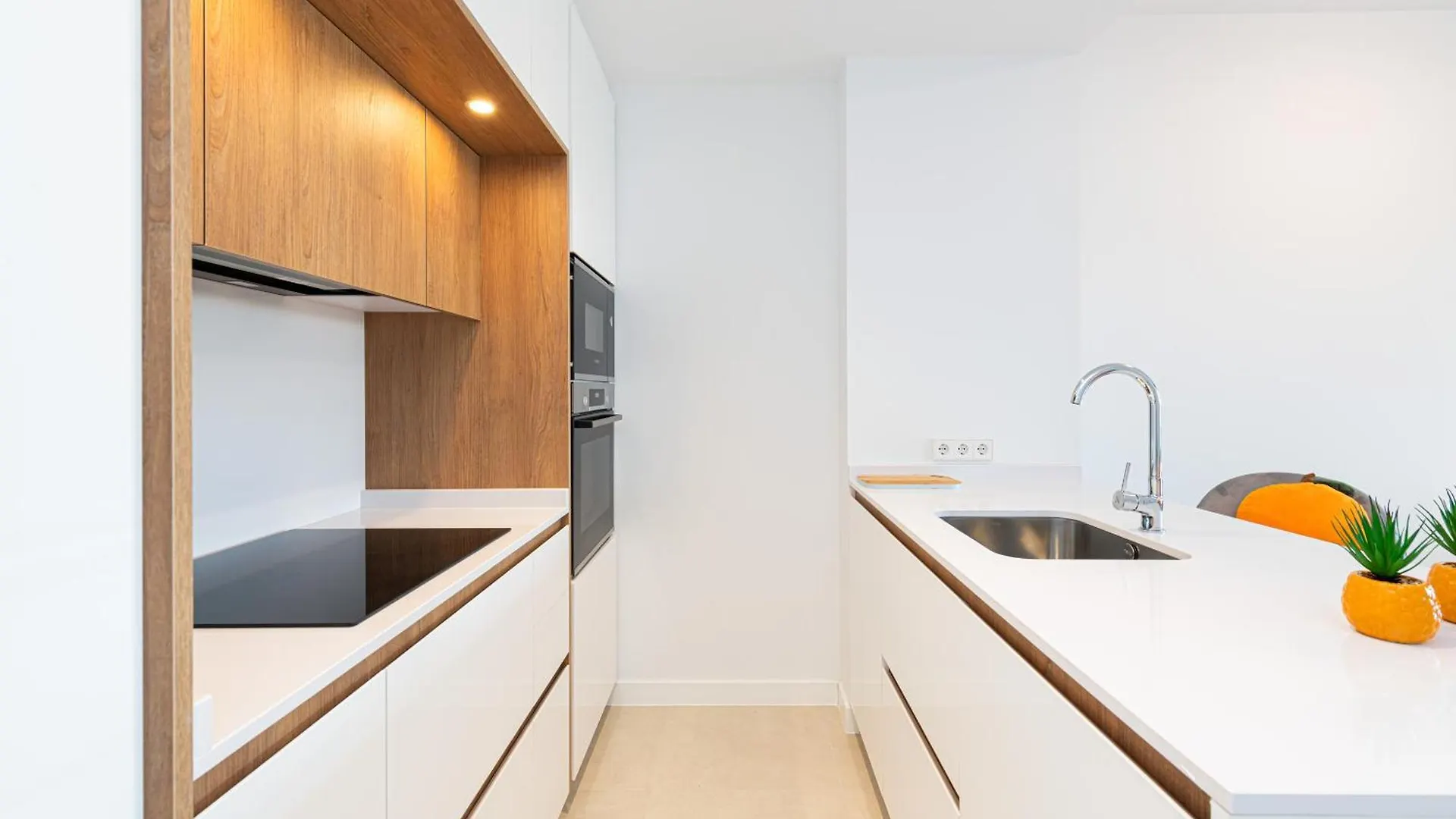 Wintowinrentals Exclusive Apartment With A Large Terrace In The Coastal Paradise Of Torre Del Mar